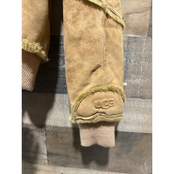 UGG- Shearling Hooded Coat - Tan - Size L W - Picture 4 of 8